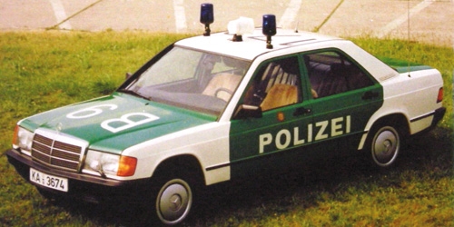 Mercedes Benz W201 190E 1982 Polizei Deutschland 1:18 Mercedes Benz W201 190E 1982 Polizei Deutschland 1:18